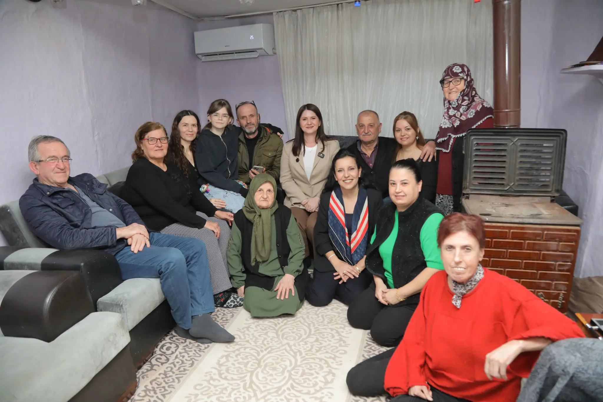 BAŞKAN GENCAN İFTAR SOFRALARINDA GÖNÜLLERE KONUK OLMAYA DEVAM EDİYOR galeri görseli